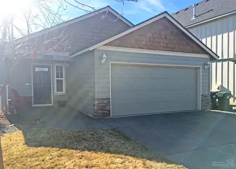 2891 NE Jackdaw Dr, Bend, OR 97701 photo 1