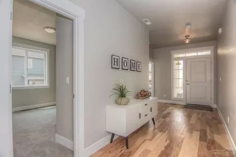 20774 Kilbourne Loop, Bend, OR 97701 photo 3
