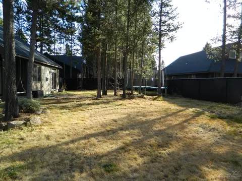 16561 Beesley Pl, La Pine, OR 97739 photo 13