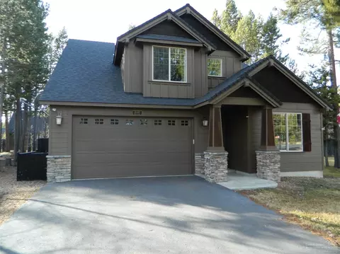 16561 Beesley Pl, La Pine, OR 97739 photo 1