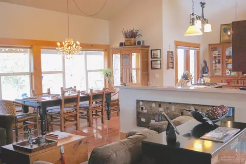 19916 Mcclellan Rd, Bend, OR 97702 photo 9