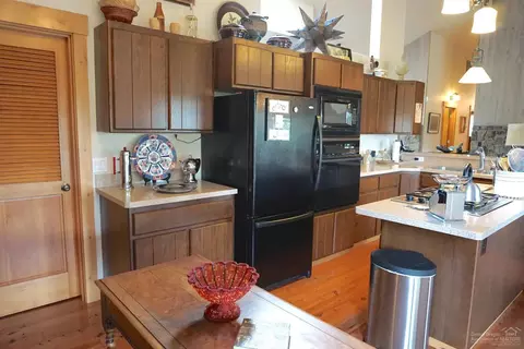 19916 Mcclellan Rd, Bend, OR 97702 photo 11