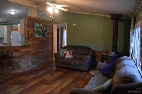 60213 Cheyenne Rd, Bend, OR 97702 photo 3