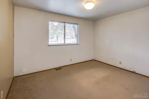 60862 Windsor Dr, Bend, OR 97702 photo 11