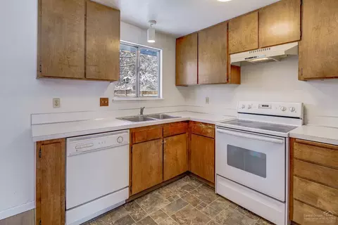 60862 Windsor Dr, Bend, OR 97702 photo 7
