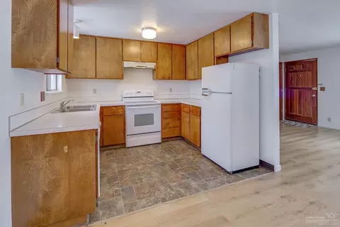 60862 Windsor Dr, Bend, OR 97702 photo 6