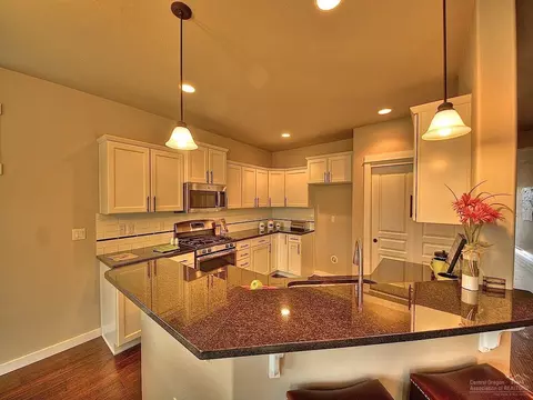 21158 Azalia Ave, Bend, OR 97702 photo 7