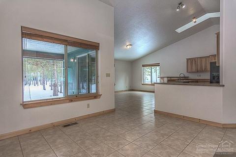56267 Eider Rd, Bend, OR 97707 photo 5
