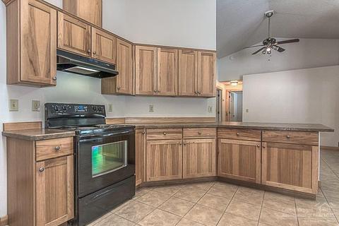 56267 Eider Rd, Bend, OR 97707 photo 2