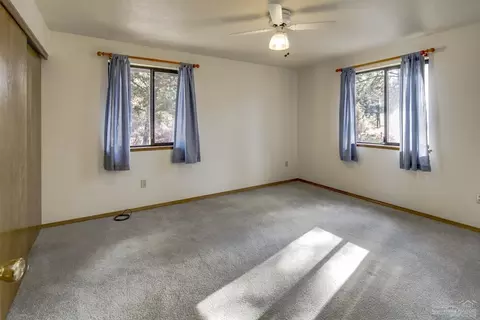 60591 Springtree Ct, Bend, OR 97702 photo 10
