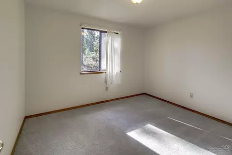 60591 Springtree Ct, Bend, OR 97702 photo 13