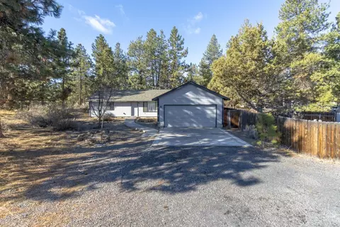 60591 Springtree Ct, Bend, OR 97702 photo 24