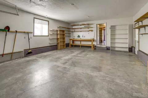 60591 Springtree Ct, Bend, OR 97702 photo 15