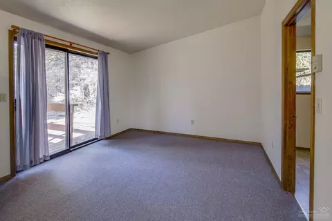 60591 Springtree Ct, Bend, OR 97702 photo 8