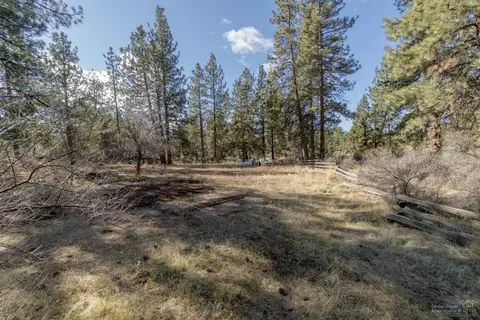 60591 Springtree Ct, Bend, OR 97702 photo 19