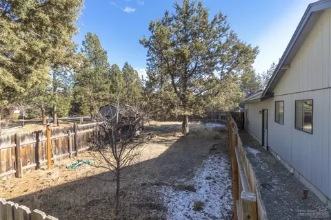 60591 Springtree Ct, Bend, OR 97702 photo 20