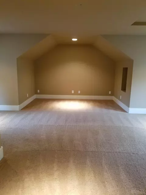 3392 NE Wild Rivers Loop, Bend, OR 97701 photo 17