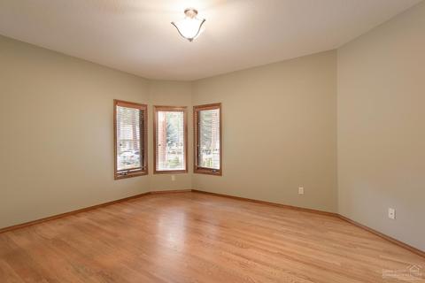 60841 Willow Creek Loop, Bend, OR 97702 photo 18
