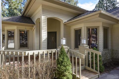 60841 Willow Creek Loop, Bend, OR 97702 photo 2