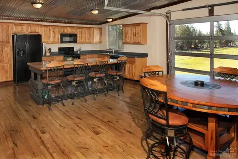 21475 Gift Rd, Bend, OR 97701 photo 7