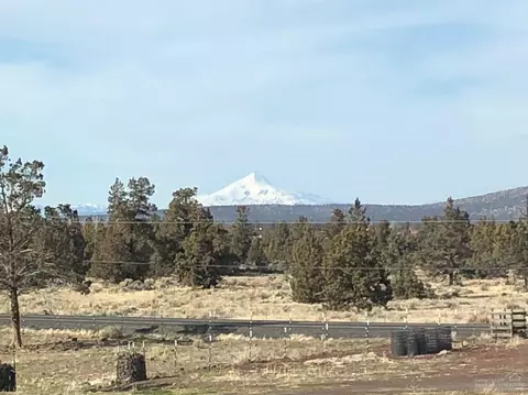 21475 Gift Rd, Bend, OR 97701 photo 1