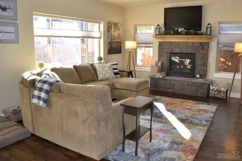 21343 Brooklyn Pl, Bend, OR 97701 photo 5