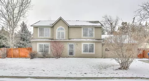 3041 NE Madison Ave, Bend, OR 97701 photo 1
