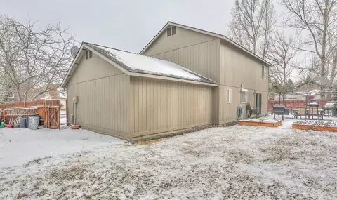 3041 NE Madison Ave, Bend, OR 97701 photo 14