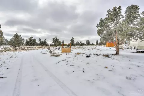 25335 Deer Ln, Bend, OR 97701 photo 8
