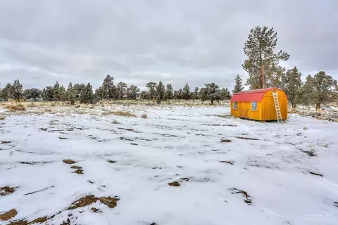 25335 Deer Ln, Bend, OR 97701 photo 7