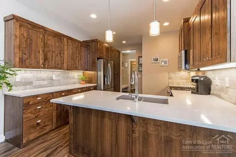 627 NE Vail Ln, Bend, OR 97701 photo 5