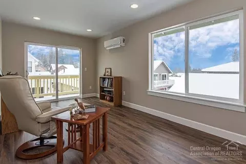 627 NE Vail Ln, Bend, OR 97701 photo 17