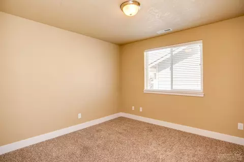 61402 Sunbrook Dr, Bend, OR 97702 photo 18