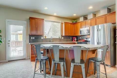 2888 NE Sedalia Loop, Bend, OR 97701 photo 5