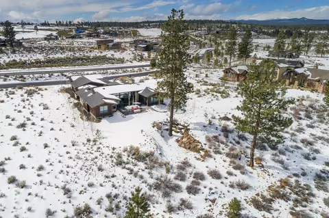 19312 Seaton Loop, Bend, OR 97702 photo 24
