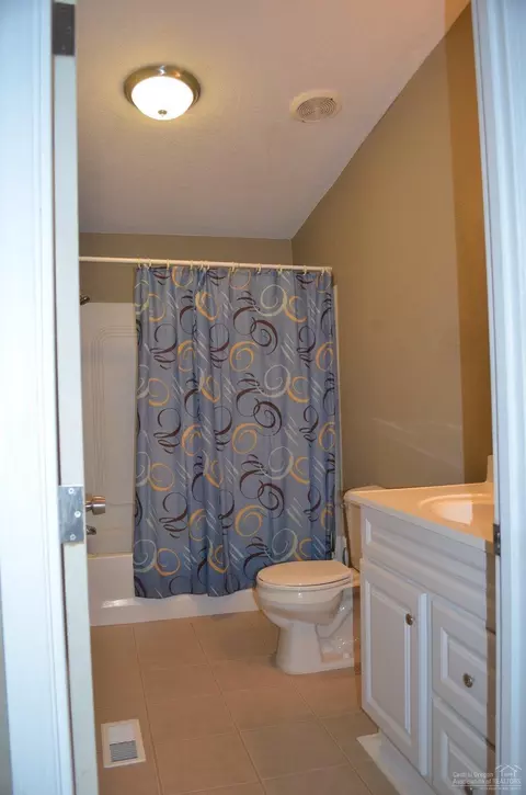 145525 Post Ct, La Pine, OR 97739 photo 17