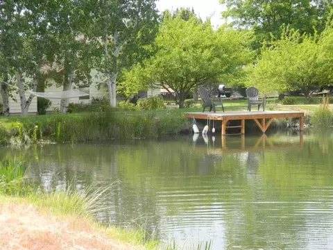 20502 Jefferson Ct, Bend, OR 97703 photo 2