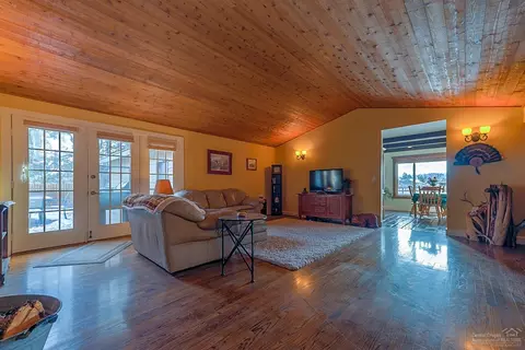 20502 Jefferson Ct, Bend, OR 97703 photo 5