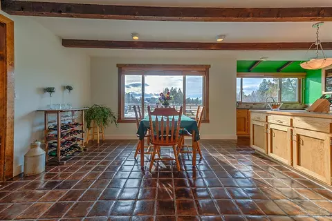 20502 Jefferson Ct, Bend, OR 97703 photo 8