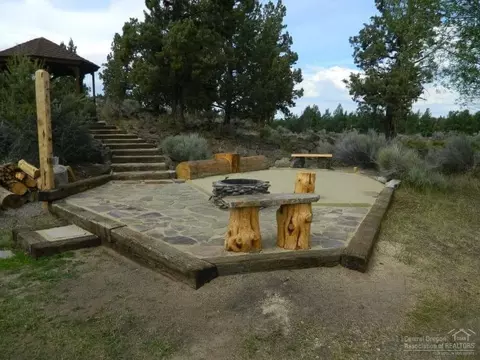 20502 Jefferson Ct, Bend, OR 97703 photo 22