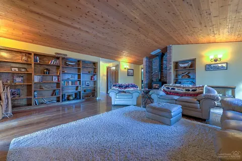 20502 Jefferson Ct, Bend, OR 97703 photo 7