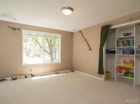 62570 Dixon Loop, Bend, OR 97701 photo 10