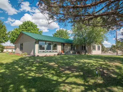 62570 Dixon Loop, Bend, OR 97701 photo 1