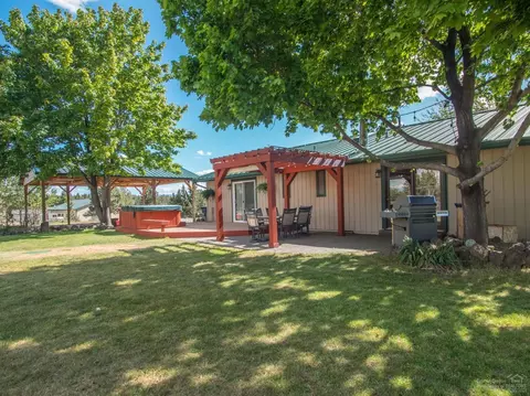 62570 Dixon Loop, Bend, OR 97701 photo 19