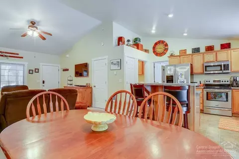 17020 Glendale Rd, Bend, OR 97707 photo 7