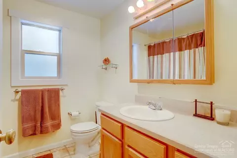 17020 Glendale Rd, Bend, OR 97707 photo 9