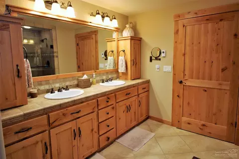 16511 Sprague Loop, La Pine, OR 97739 photo 19