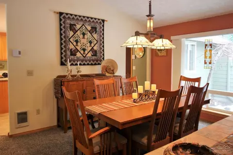16511 Sprague Loop, La Pine, OR 97739 photo 5
