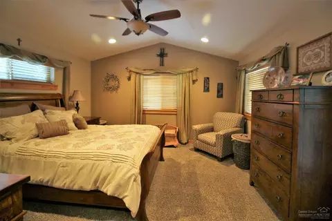 16511 Sprague Loop, La Pine, OR 97739 photo 16