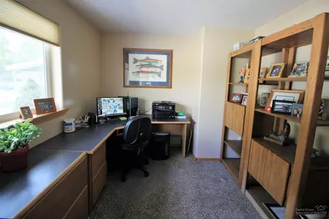 16511 Sprague Loop, La Pine, OR 97739 photo 11